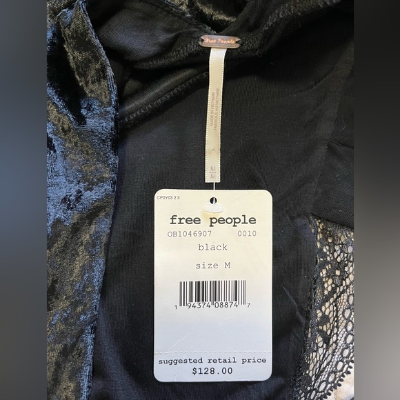 NWT FREE PEOPLE KAT velvet and faux lace wrap dress size medium - Picture 8 of 11